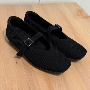 Vivaia Margot Square-Toe Mary Jane